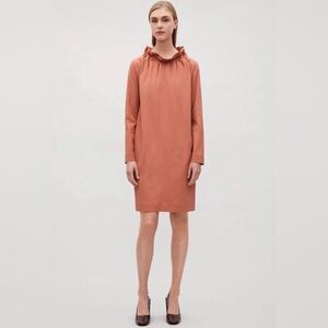 COS | Stretch Dobby Dress in Salmon Pink- sz 8/10